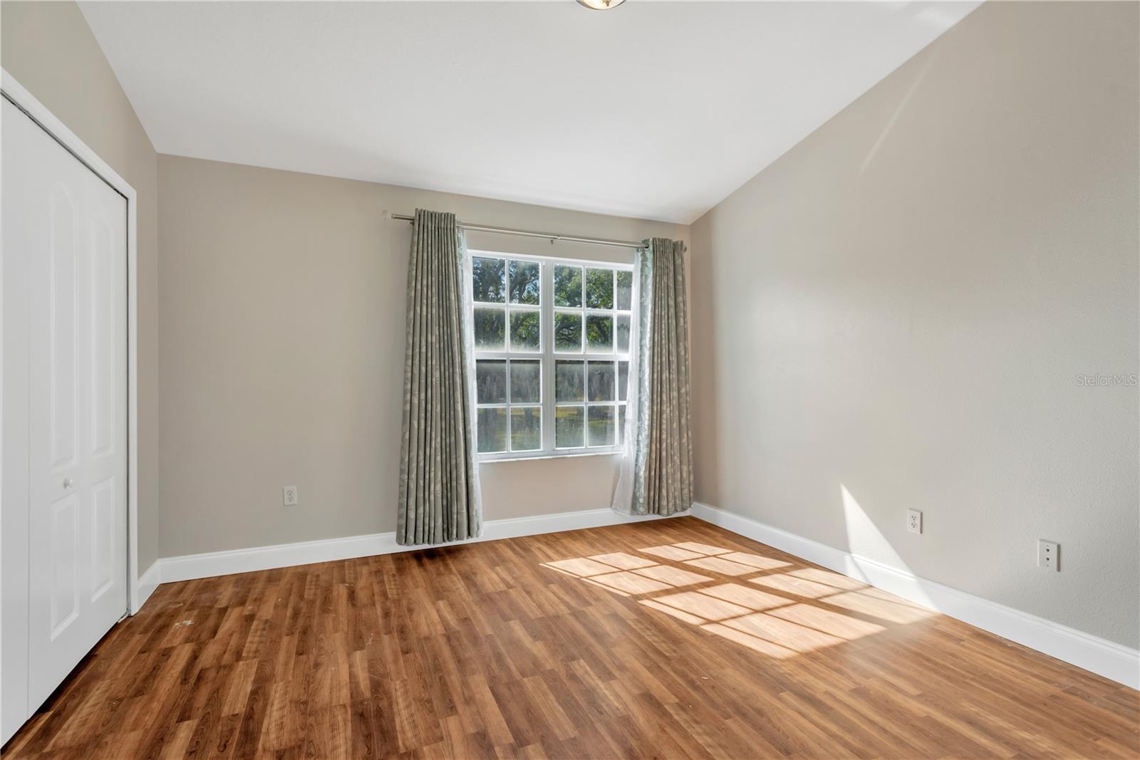 Image 17 of 37 For 2405 Lake Woodberry Circle