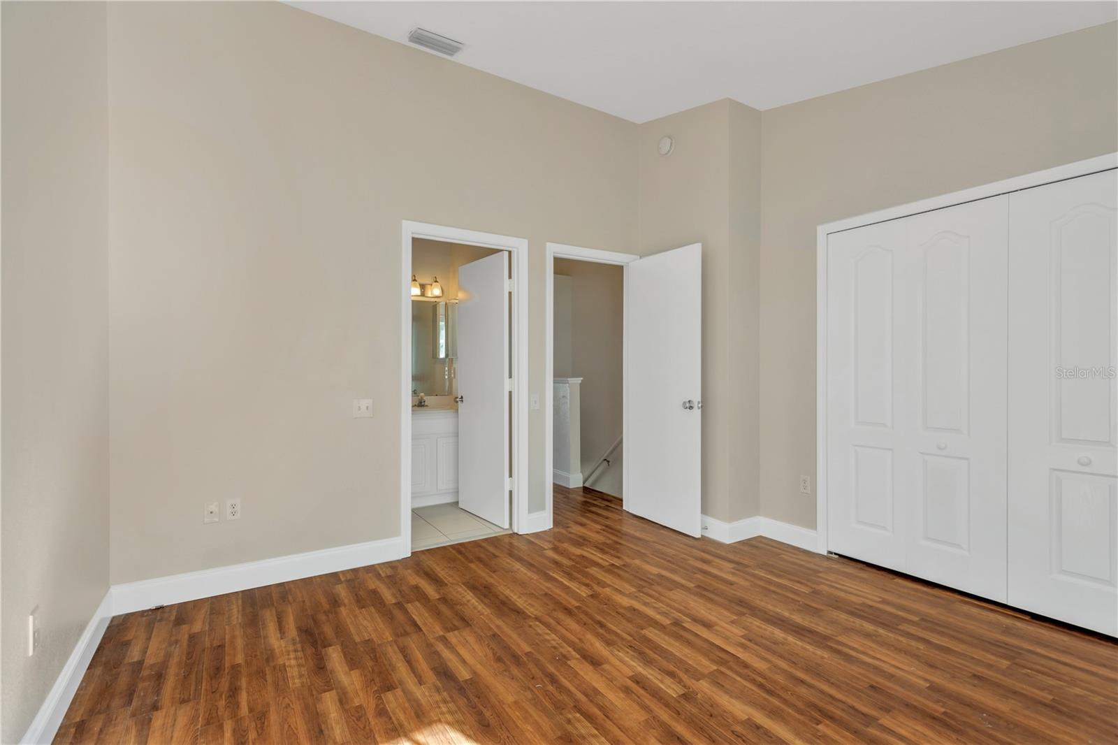 Image 18 of 37 For 2405 Lake Woodberry Circle