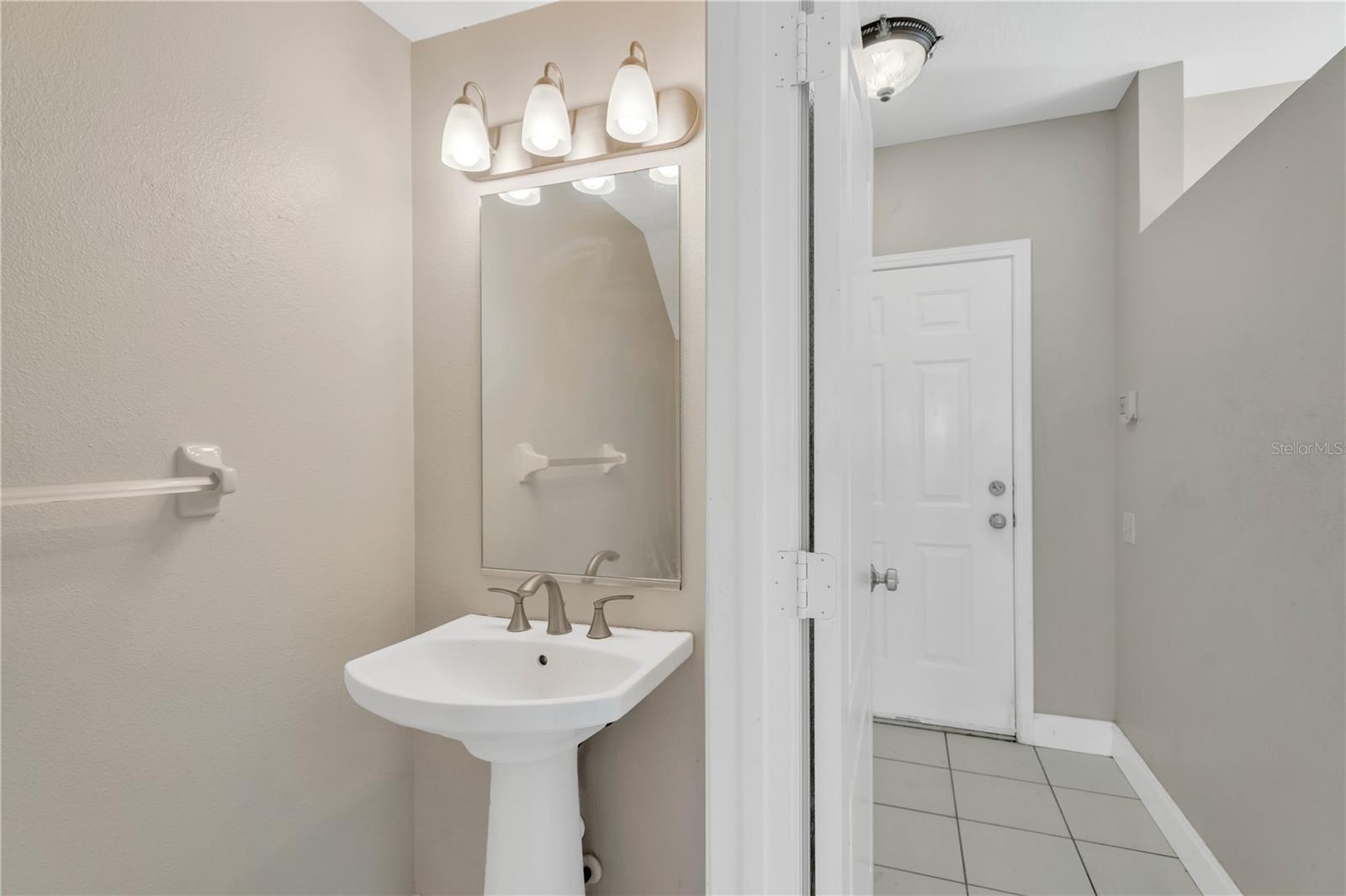 Image 9 of 37 For 2405 Lake Woodberry Circle