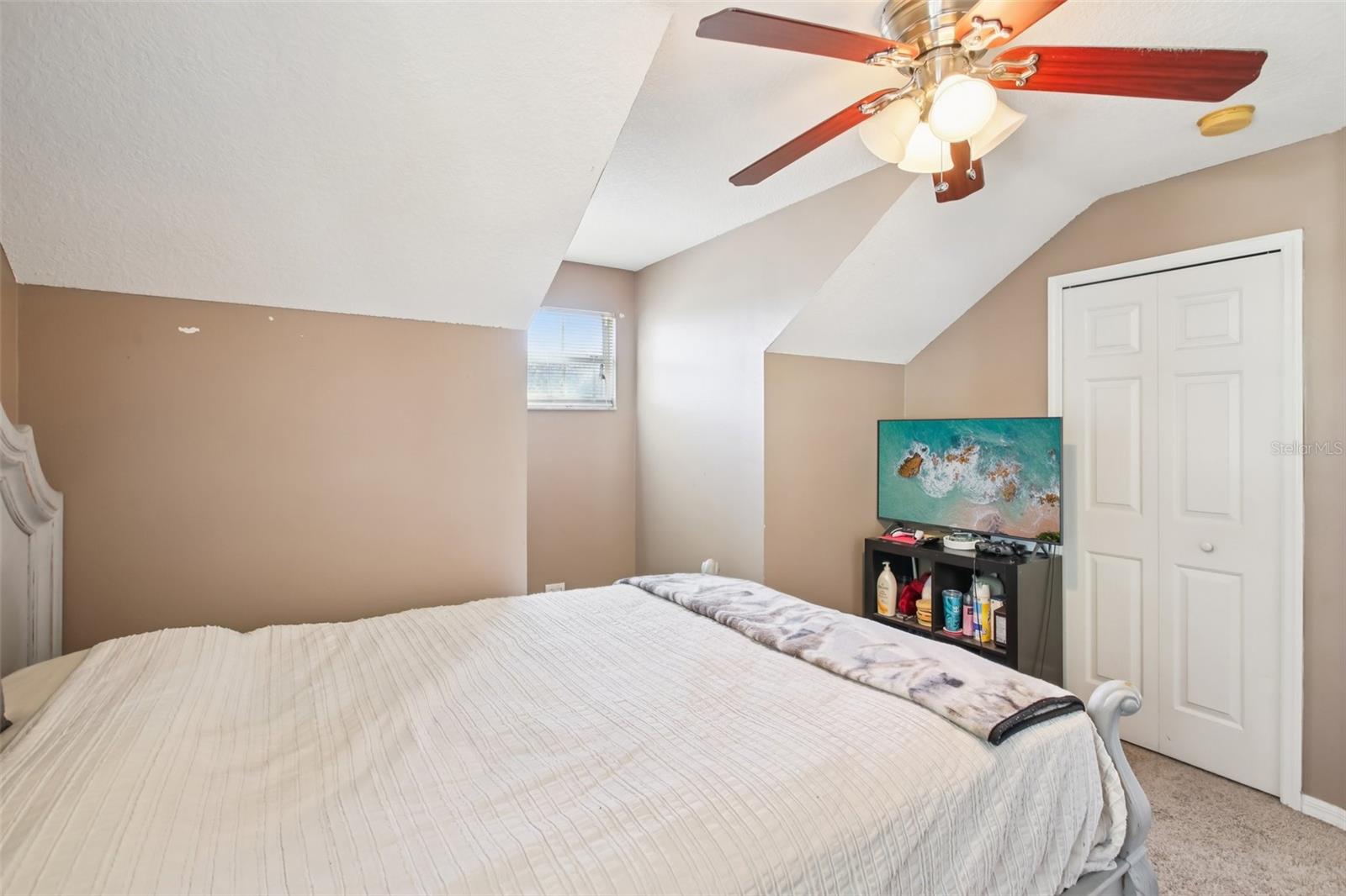 Image 18 of 29 For 8708 Persea Court