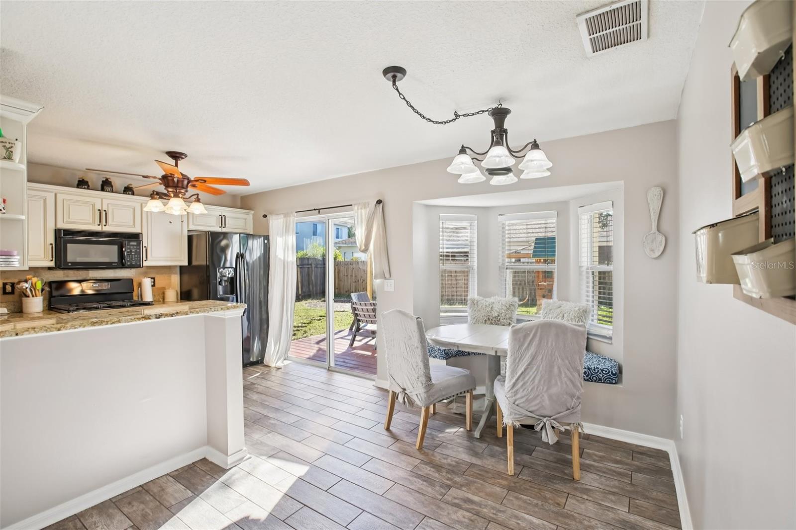 Image 7 of 29 For 8708 Persea Court