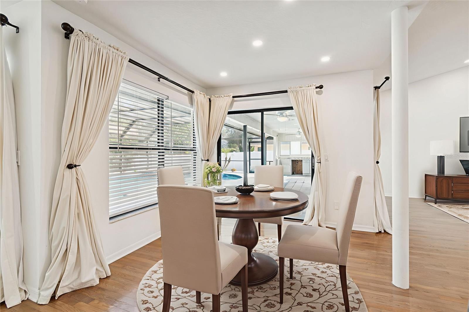 Image 10 of 35 For 11507 Moffat Place