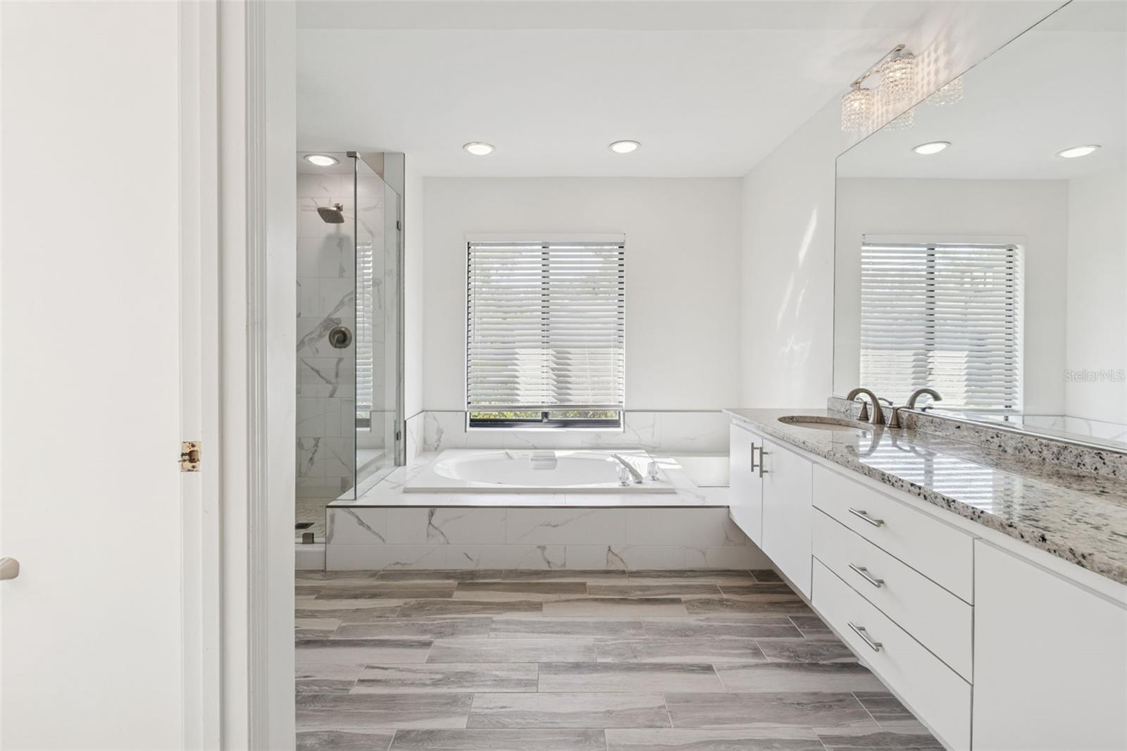 Image 17 of 35 For 11507 Moffat Place