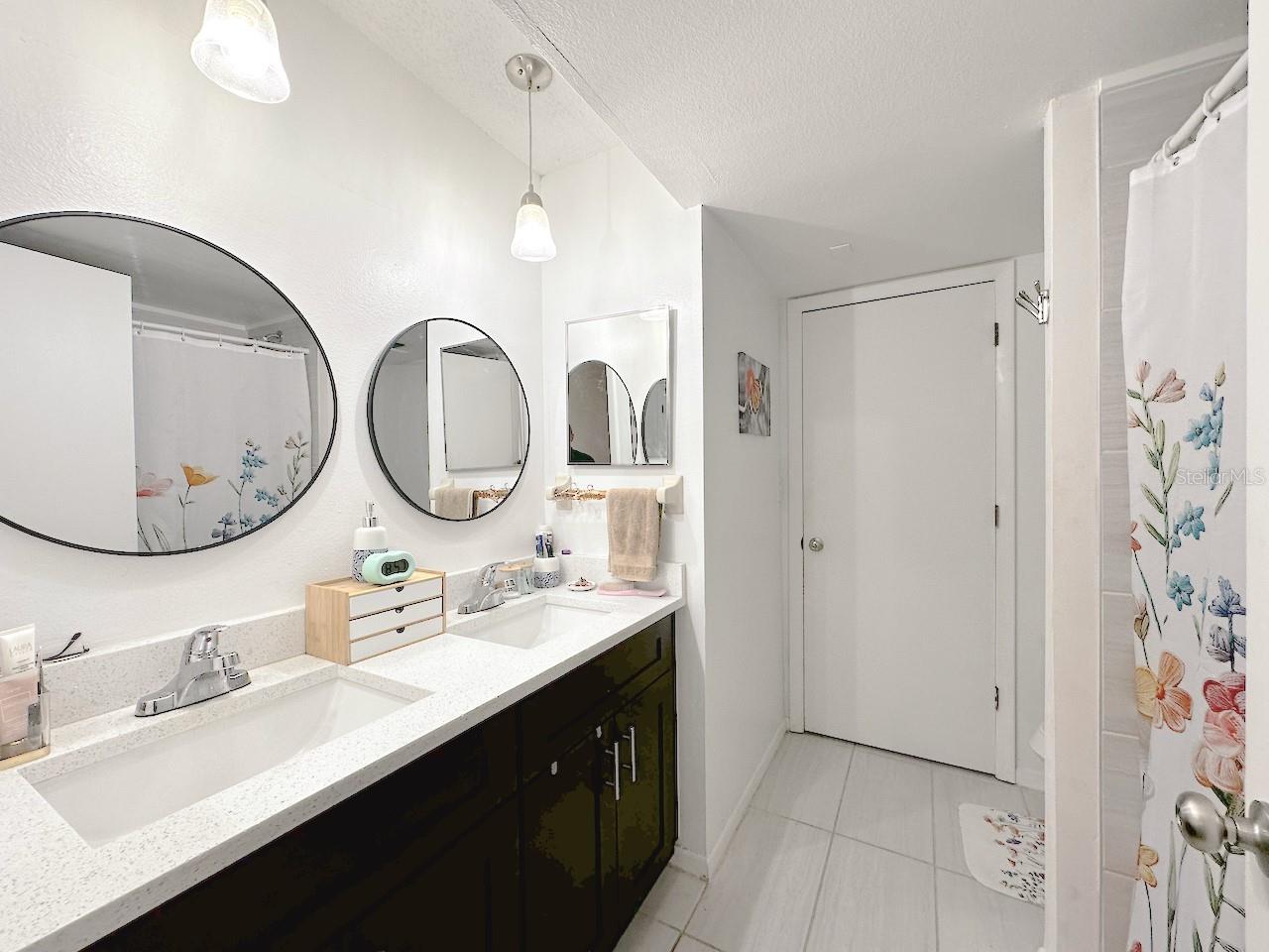 Image 20 of 38 For 1713 Azalea Court A