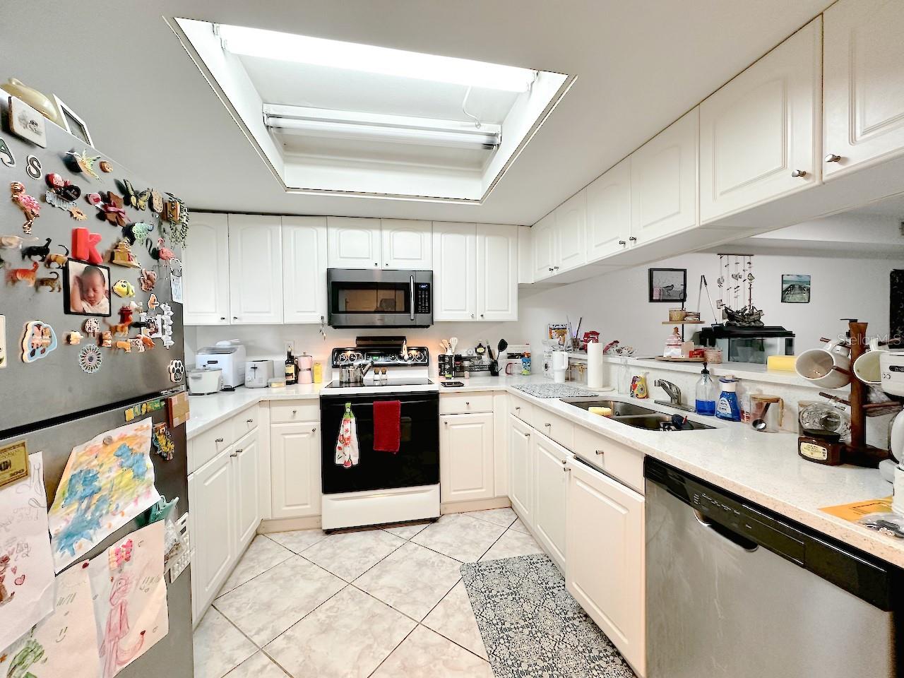 Image 23 of 38 For 1713 Azalea Court A