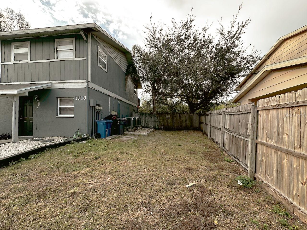 Image 33 of 38 For 1713 Azalea Court A