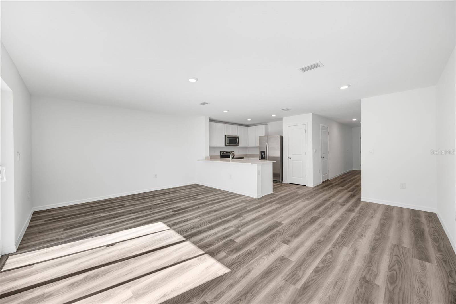 Image 10 of 33 For 1011 Spotted Egret Loop