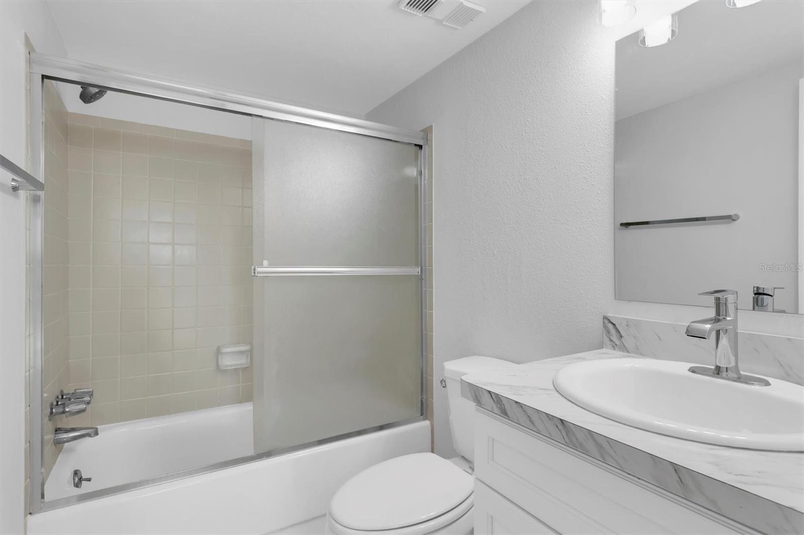 Image 16 of 54 For 1 Windrush Boulevard 87