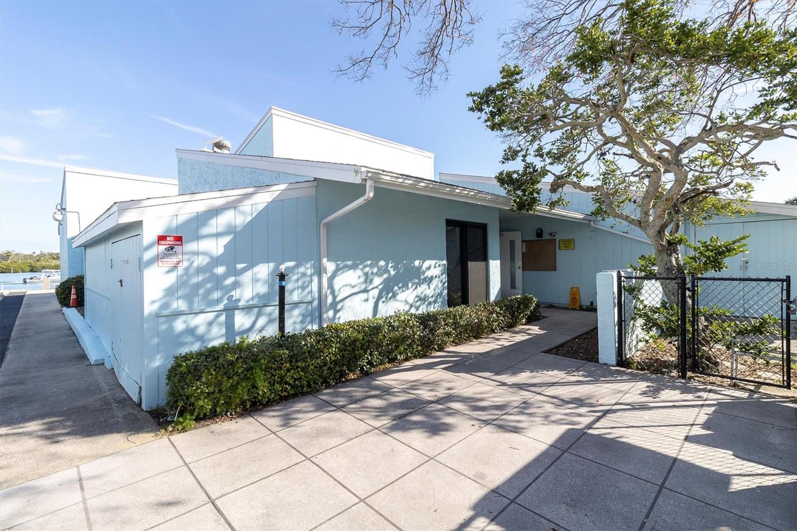 Image 34 of 54 For 1 Windrush Boulevard 87