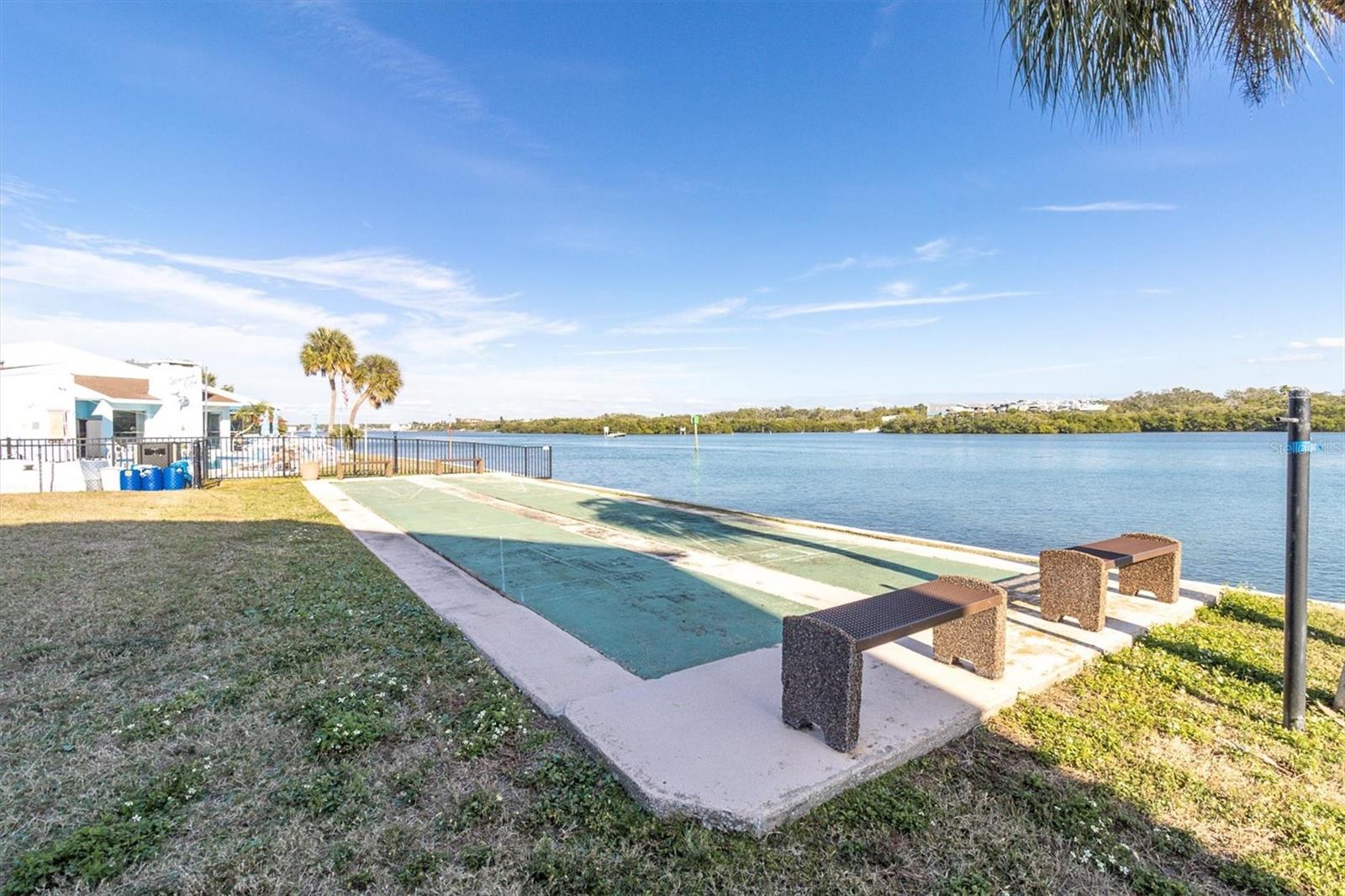 Image 36 of 54 For 1 Windrush Boulevard 87