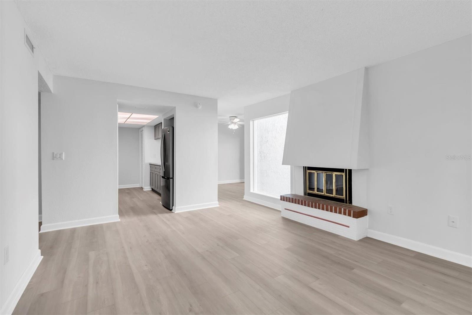 Image 6 of 54 For 1 Windrush Boulevard 87