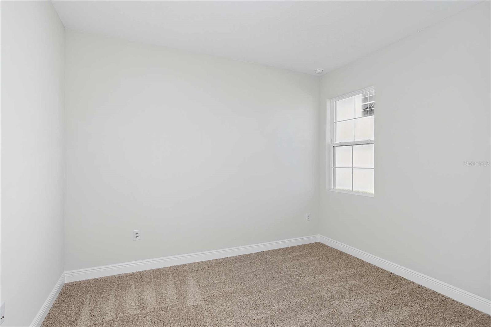 Image 14 of 31 For 10322 Surrey Rose Drive