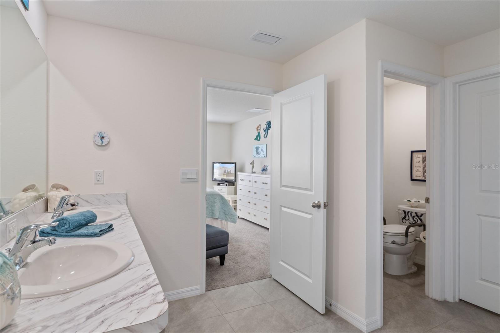 Image 22 of 50 For 7514 Gardner Street