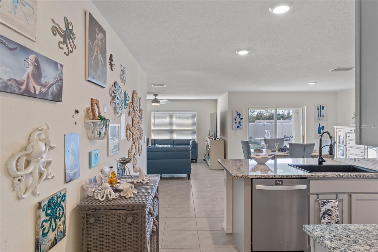 Image 9 of 50 For 7514 Gardner Street