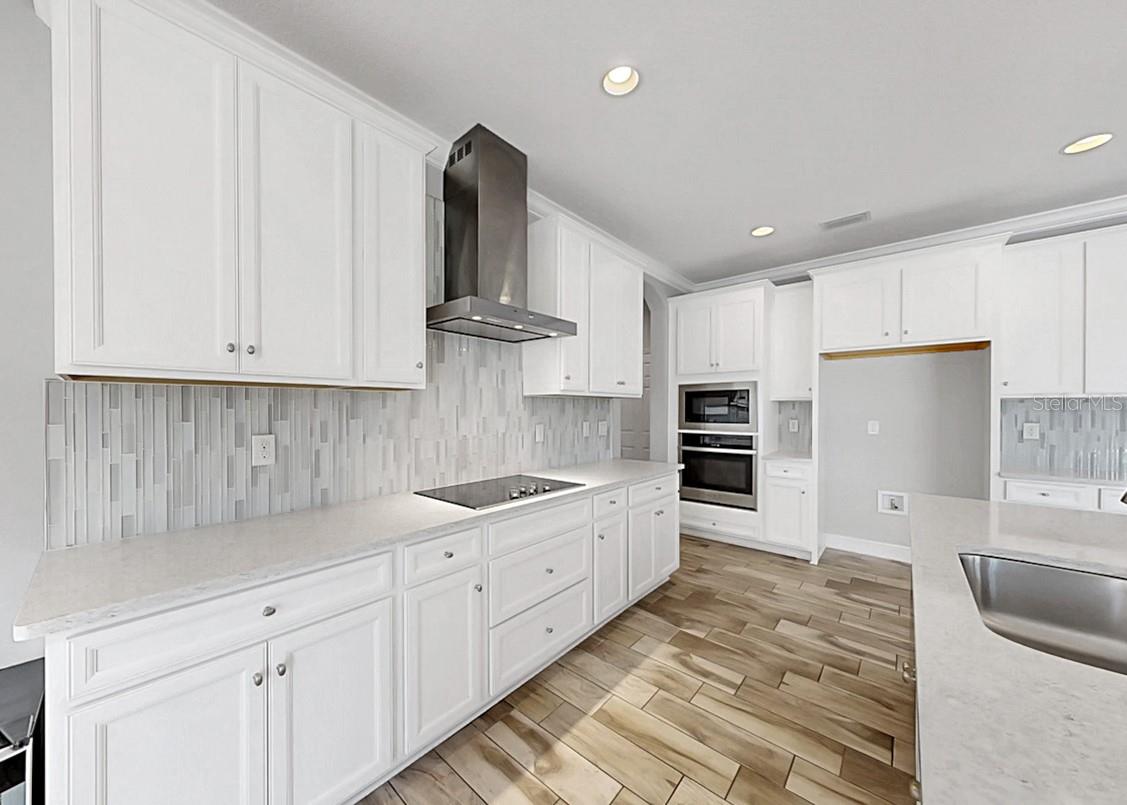 Listing photo id 11 for 13120 Foxtail Fern Drive