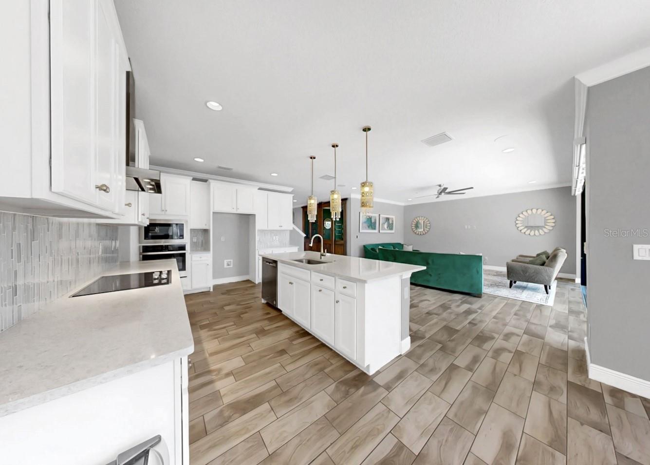 Listing photo id 12 for 13120 Foxtail Fern Drive