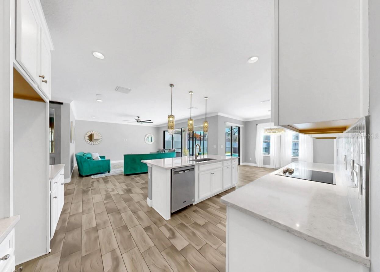 Listing photo id 16 for 13120 Foxtail Fern Drive