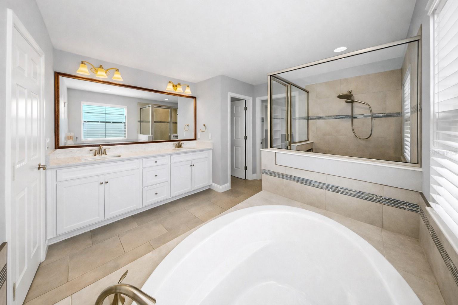 Listing photo id 39 for 13120 Foxtail Fern Drive