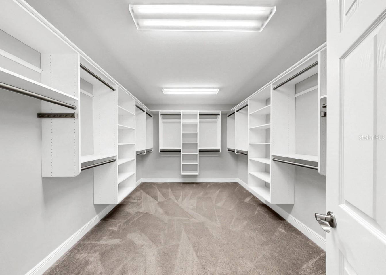 Listing photo id 42 for 13120 Foxtail Fern Drive