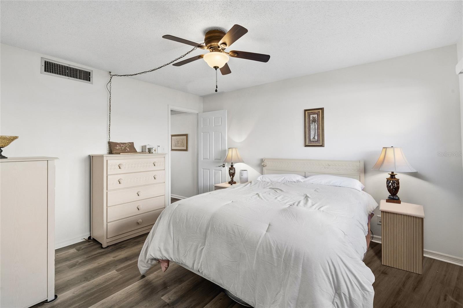 Image 12 of 29 For 1301 Gulf Boulevard 107