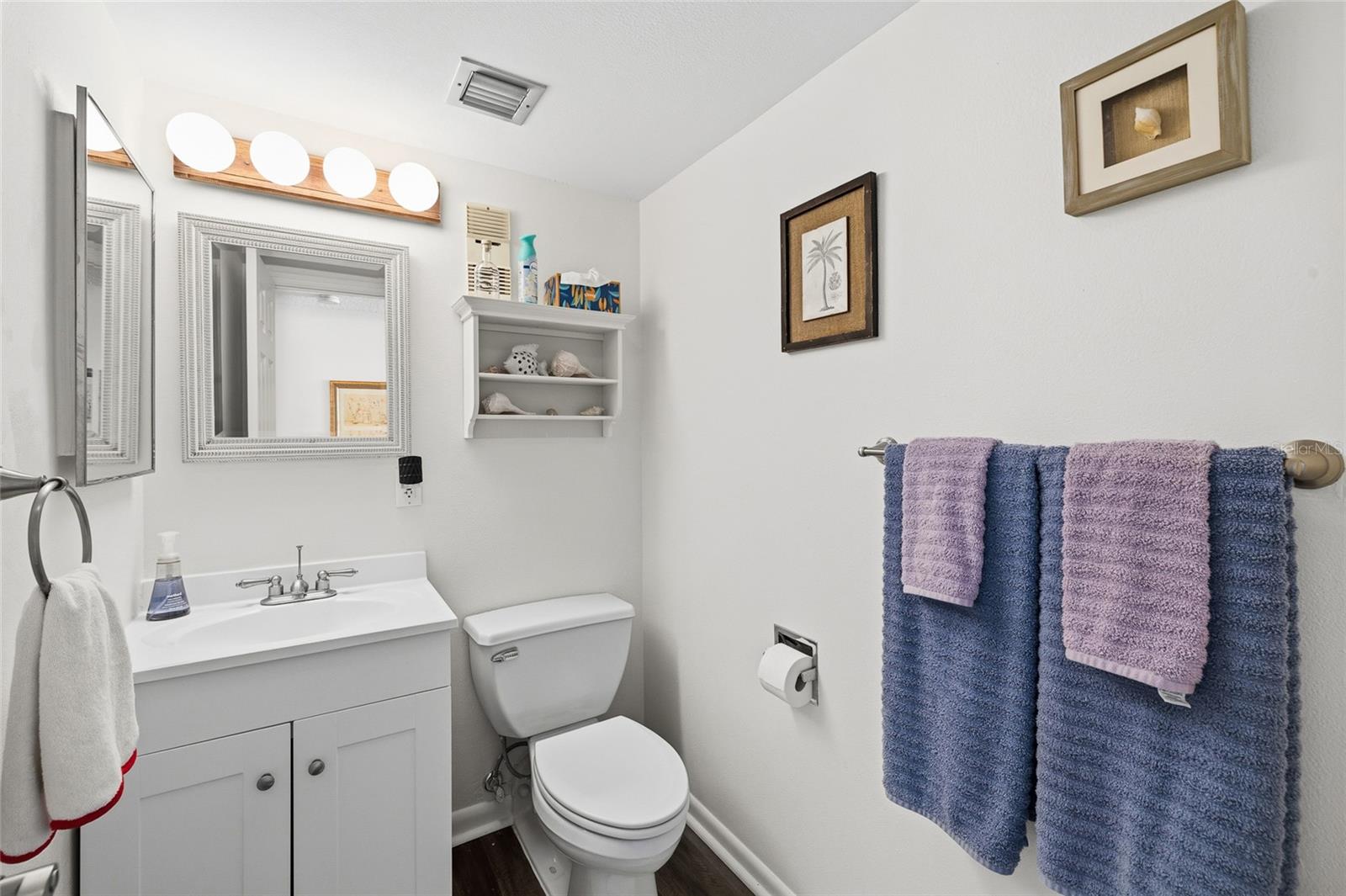 Image 16 of 29 For 1301 Gulf Boulevard 107