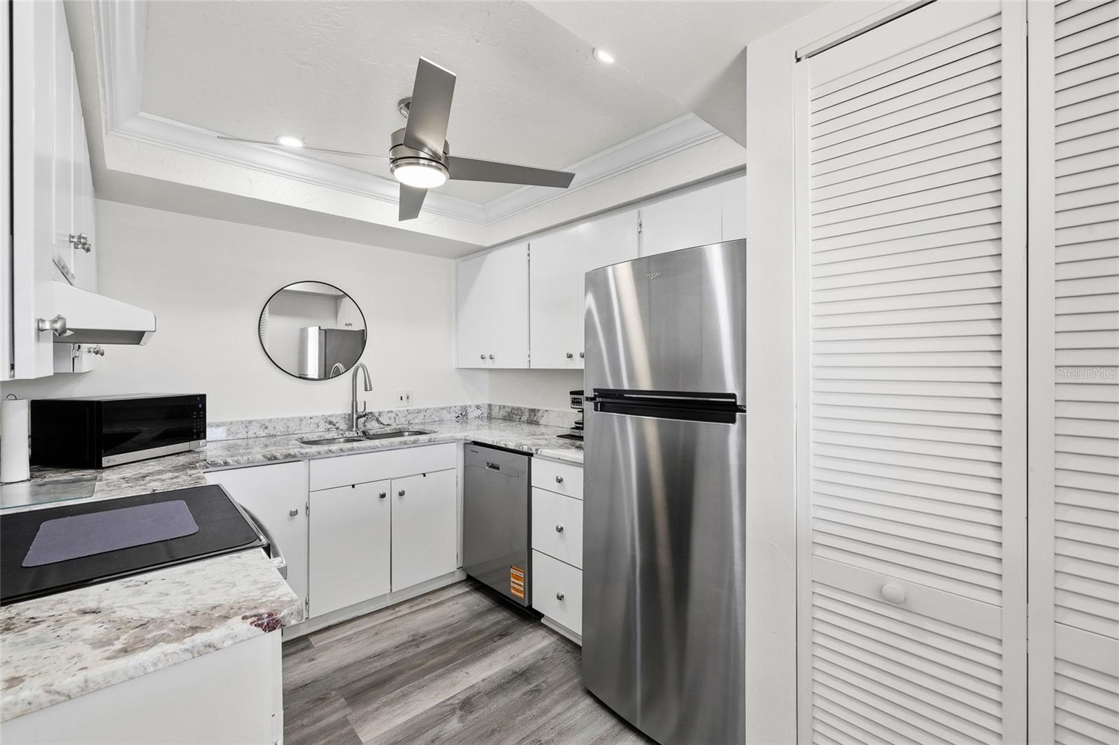 Image 7 of 29 For 1301 Gulf Boulevard 107