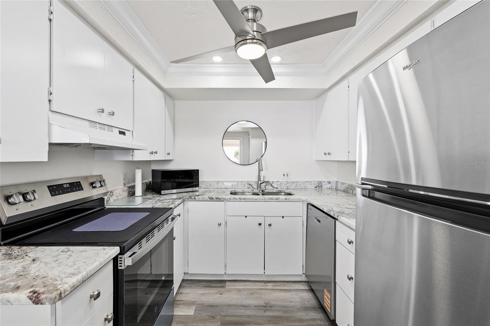 Image 8 of 29 For 1301 Gulf Boulevard 107