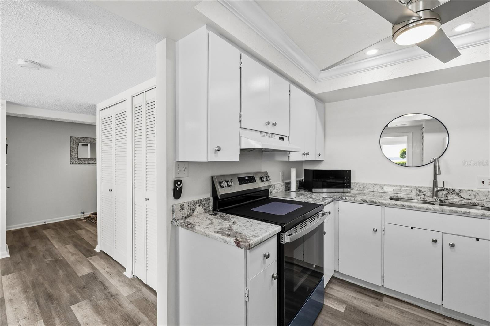 Image 9 of 29 For 1301 Gulf Boulevard 107