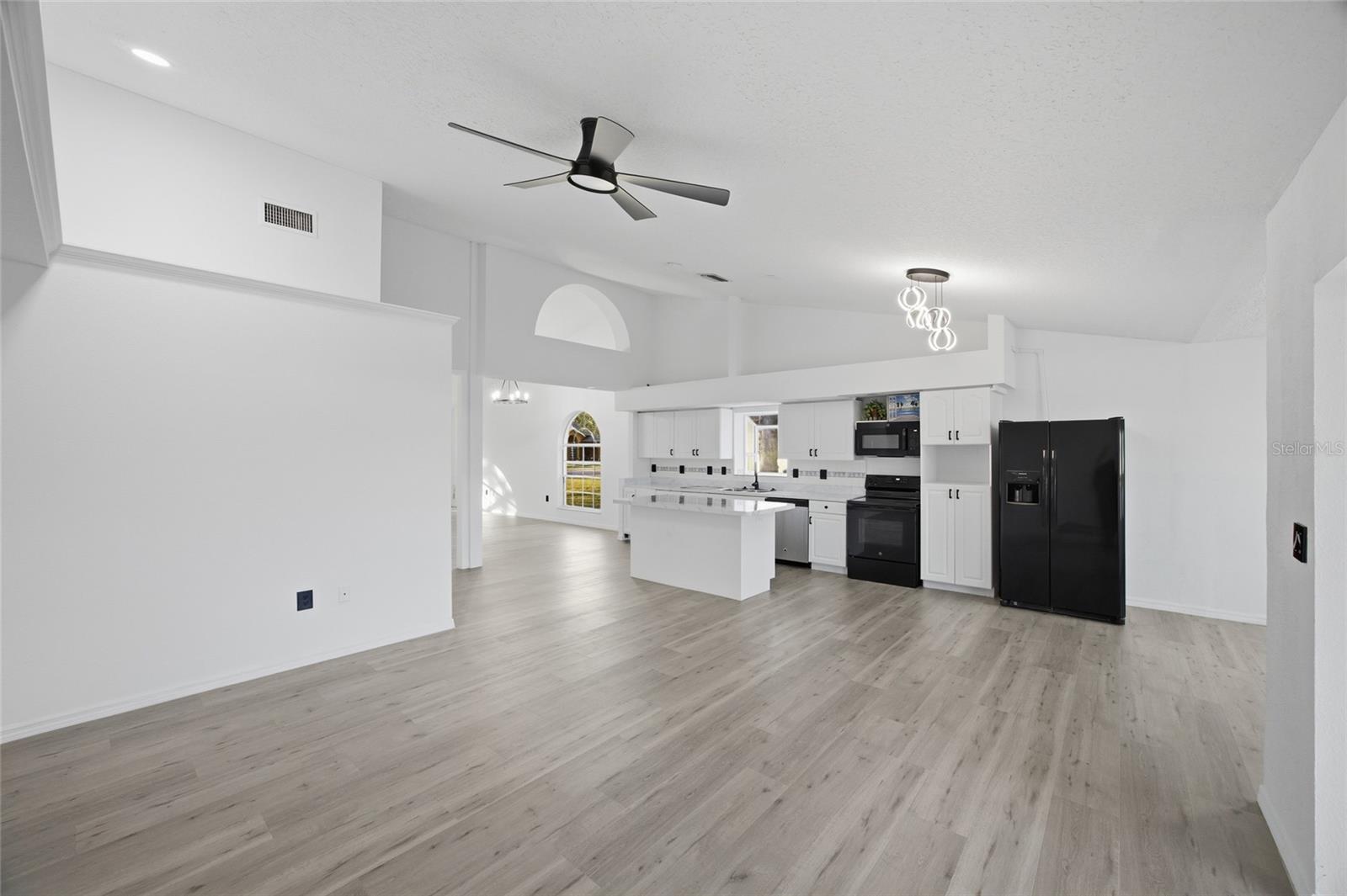 Image 12 of 28 For 6302 Silver Oaks Drive