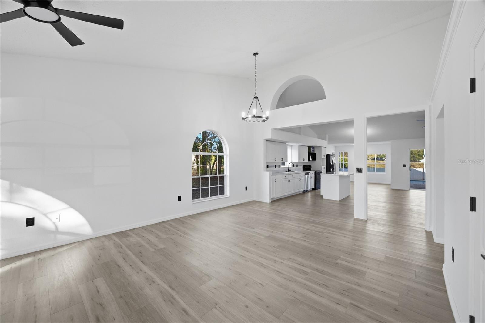 Image 5 of 28 For 6302 Silver Oaks Drive