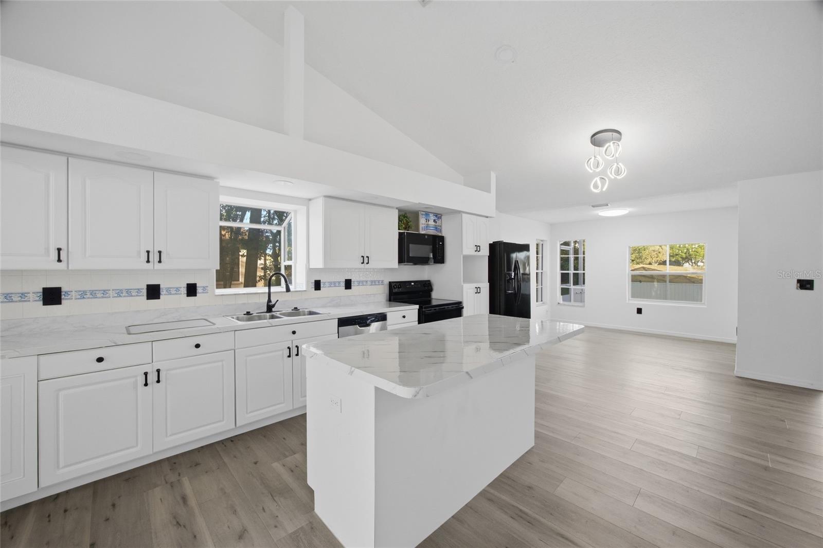 Image 8 of 28 For 6302 Silver Oaks Drive