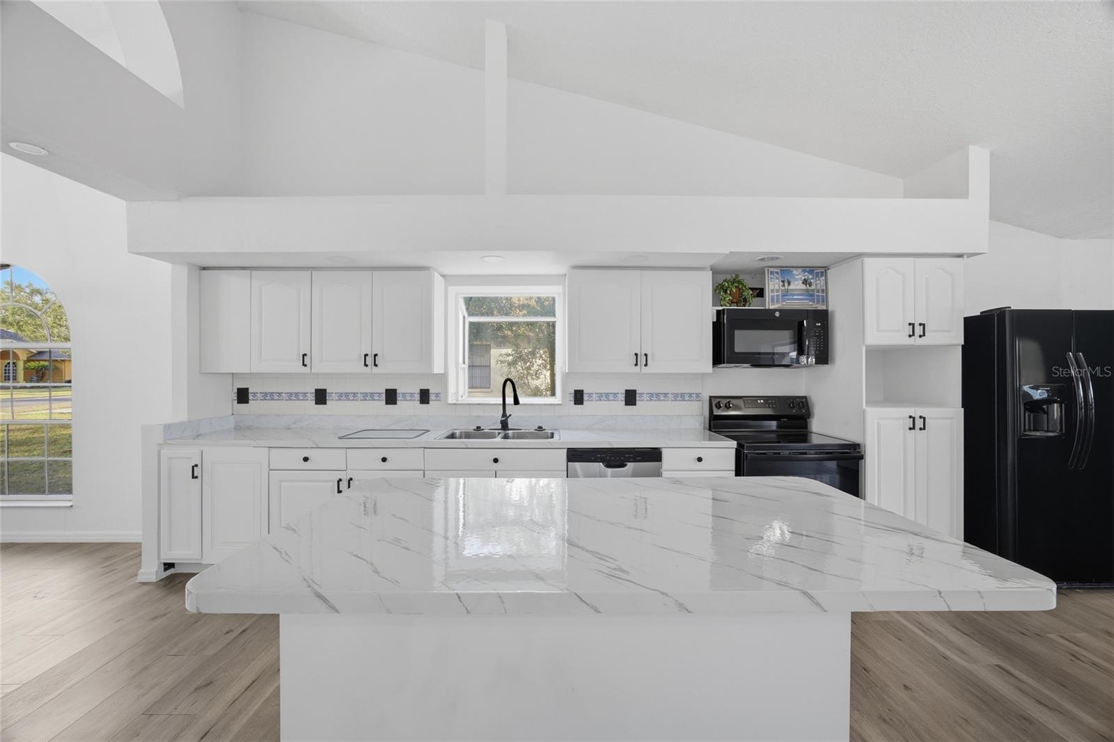 Image 9 of 28 For 6302 Silver Oaks Drive