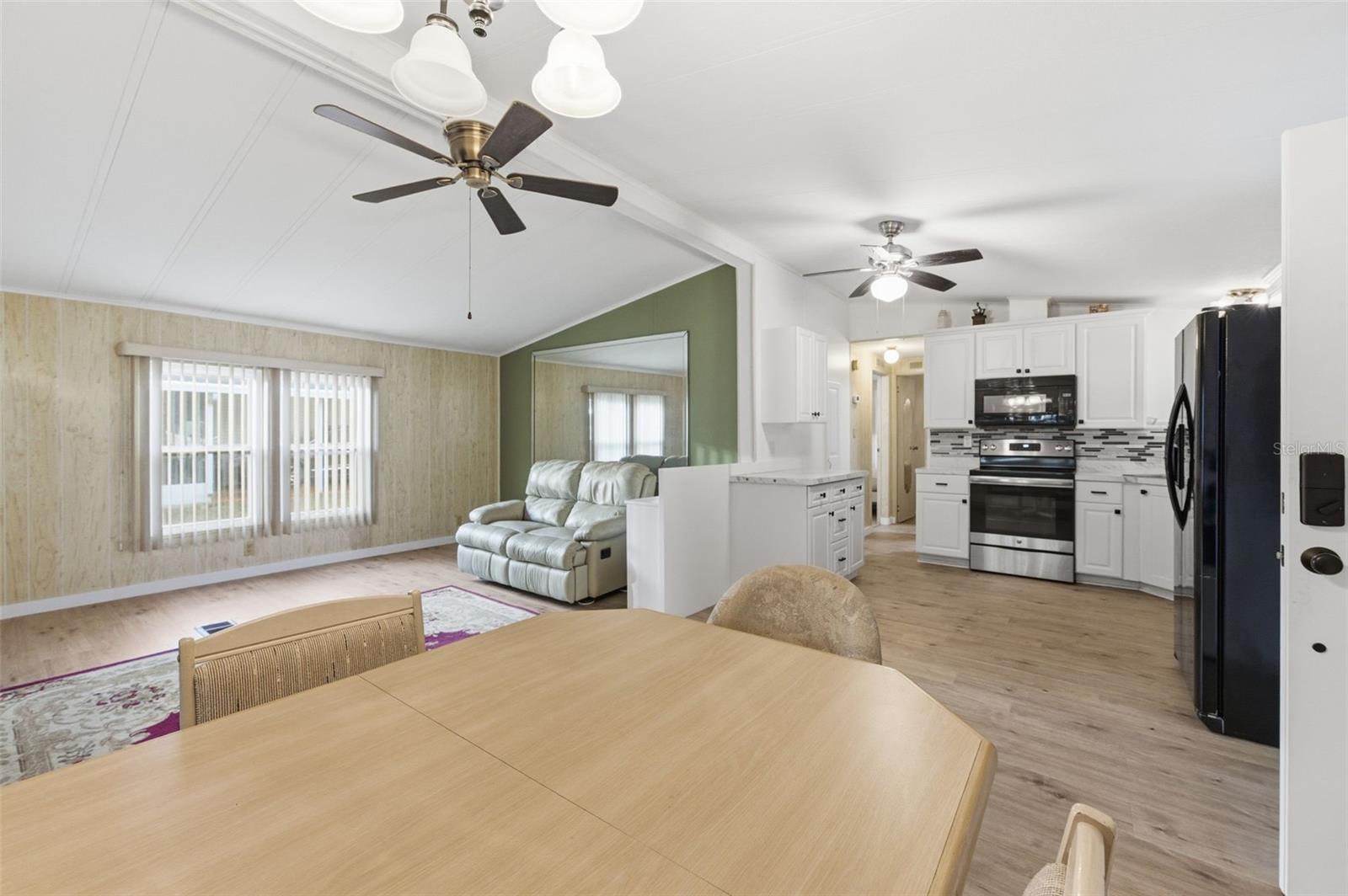 Image 16 of 40 For 7445 Moriah Avenue