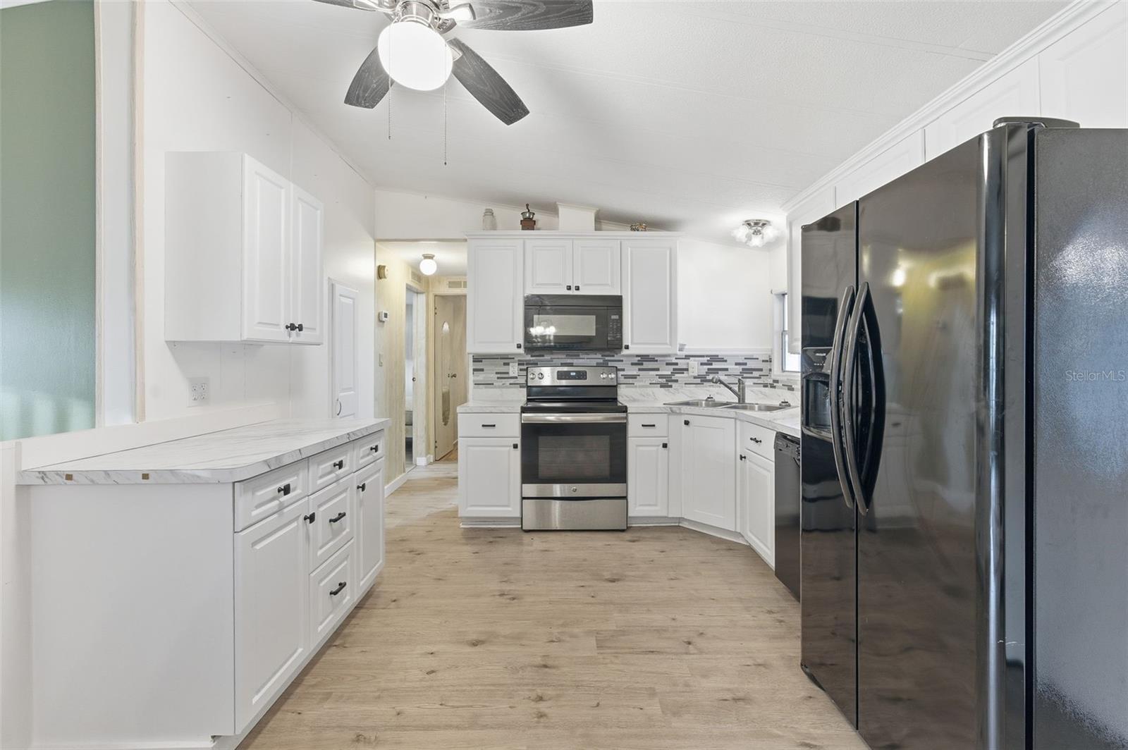 Image 17 of 40 For 7445 Moriah Avenue