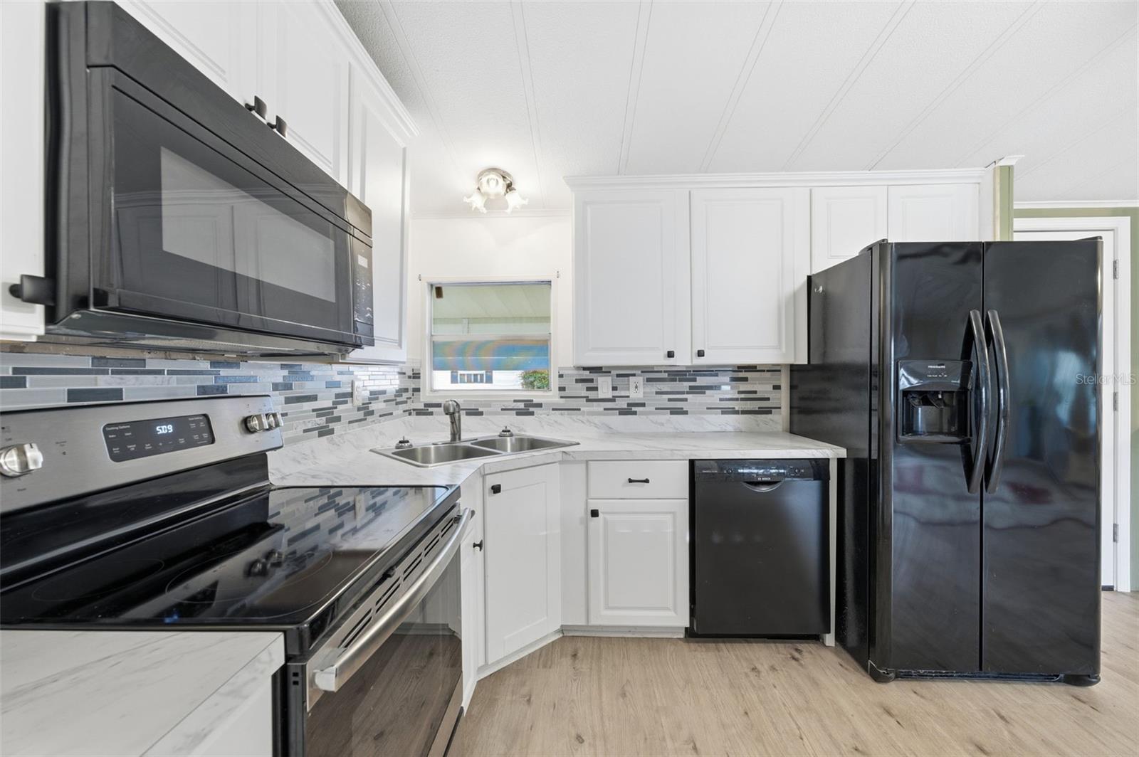 Image 21 of 40 For 7445 Moriah Avenue