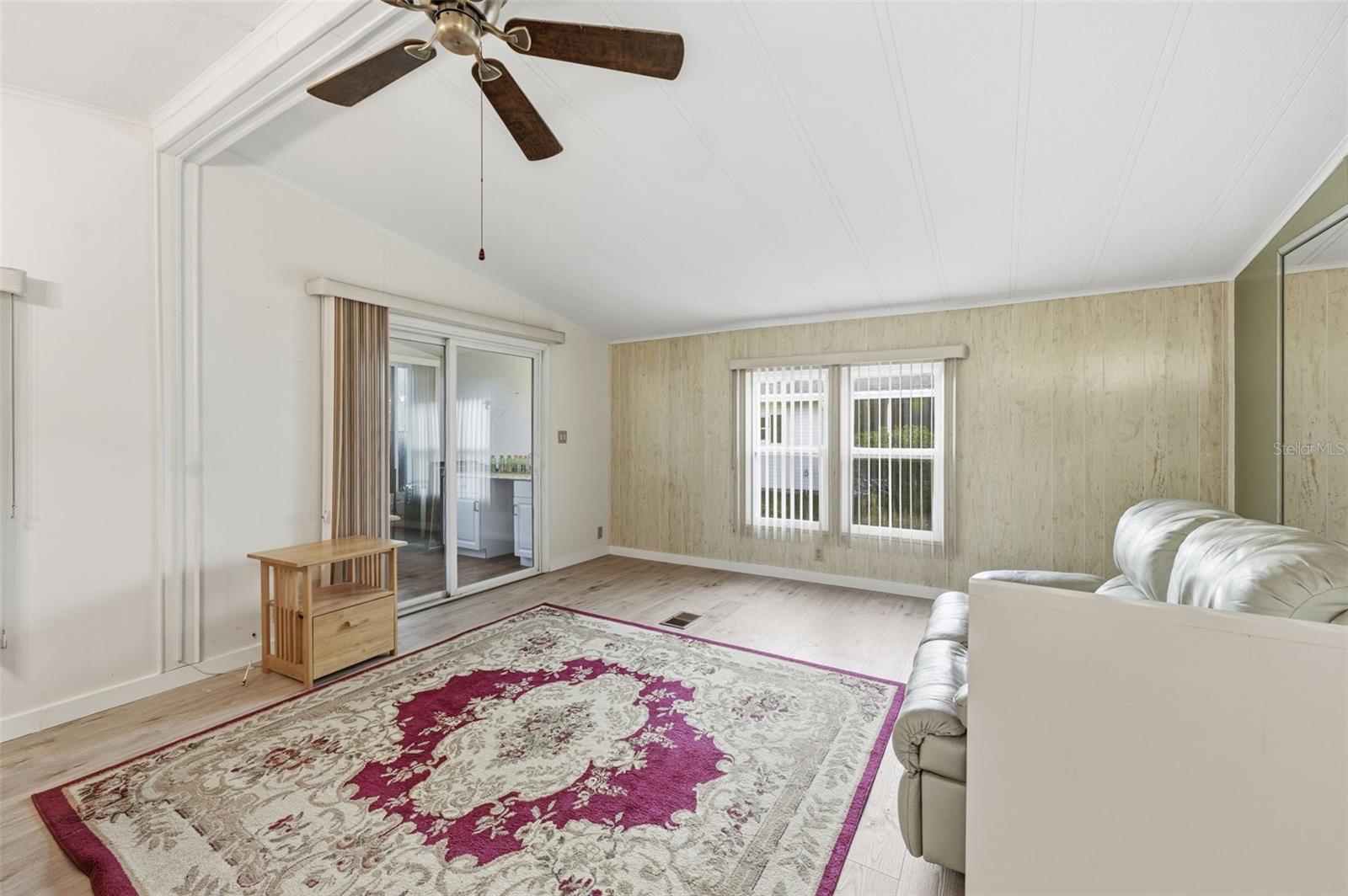 Image 23 of 40 For 7445 Moriah Avenue