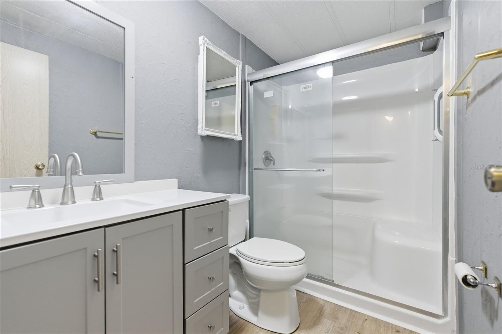 Image 32 of 40 For 7445 Moriah Avenue