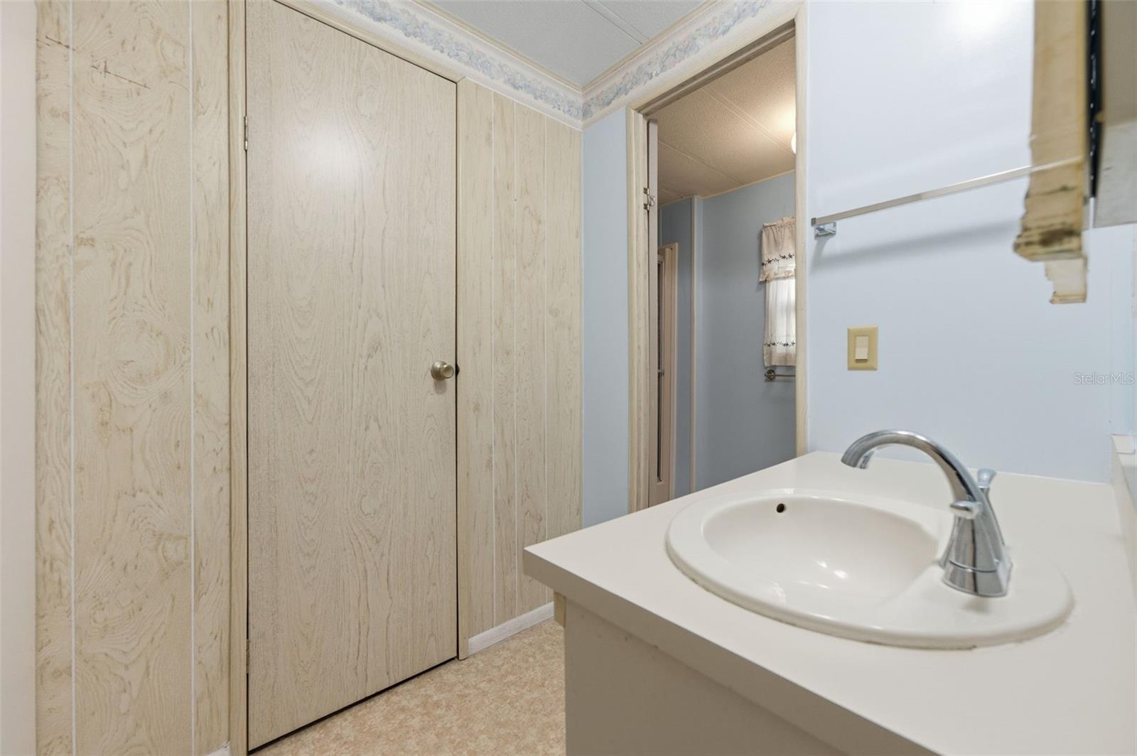 Image 36 of 40 For 7445 Moriah Avenue