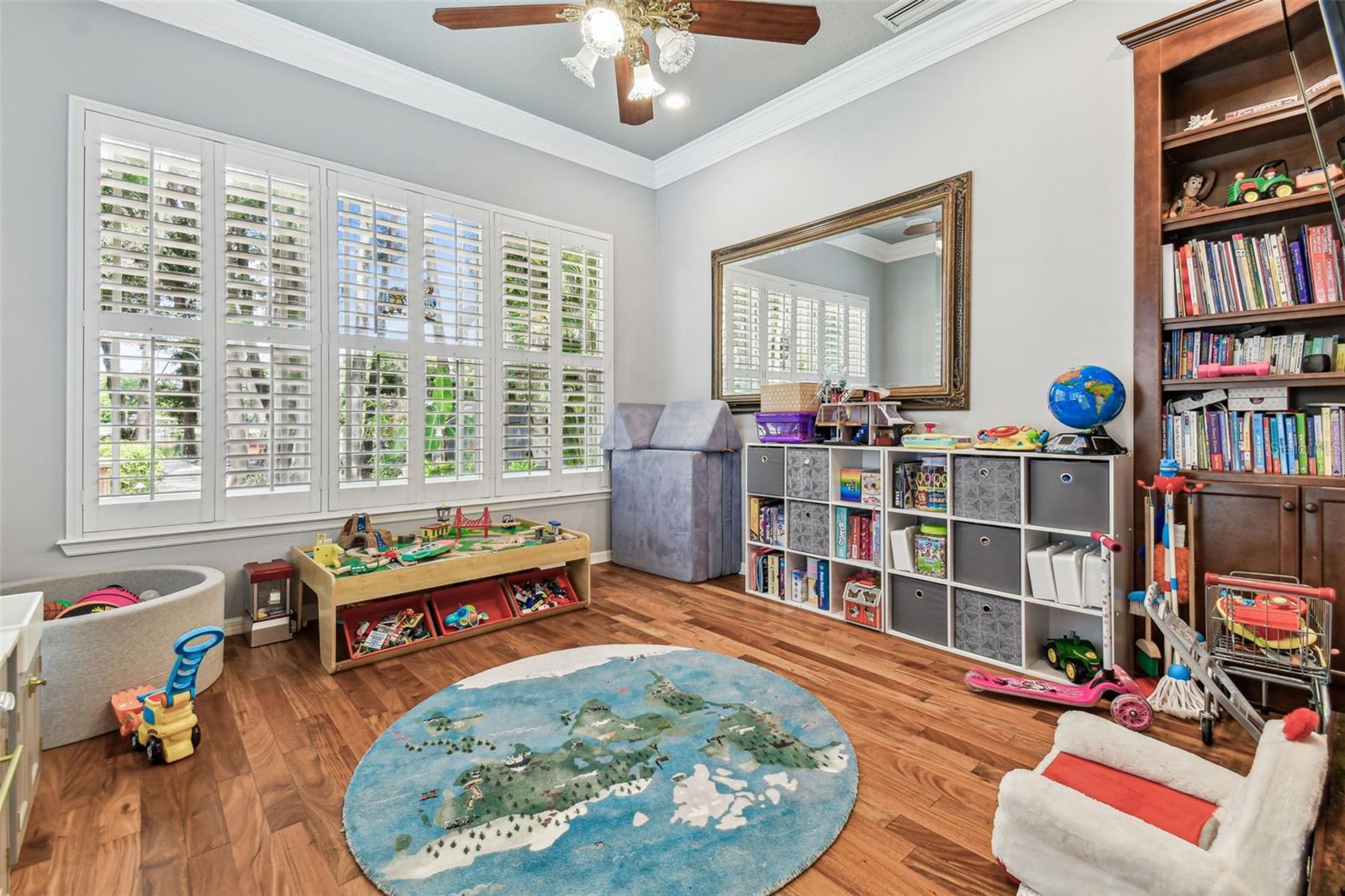 Image 11 of 29 For 17906 Loretta Lane