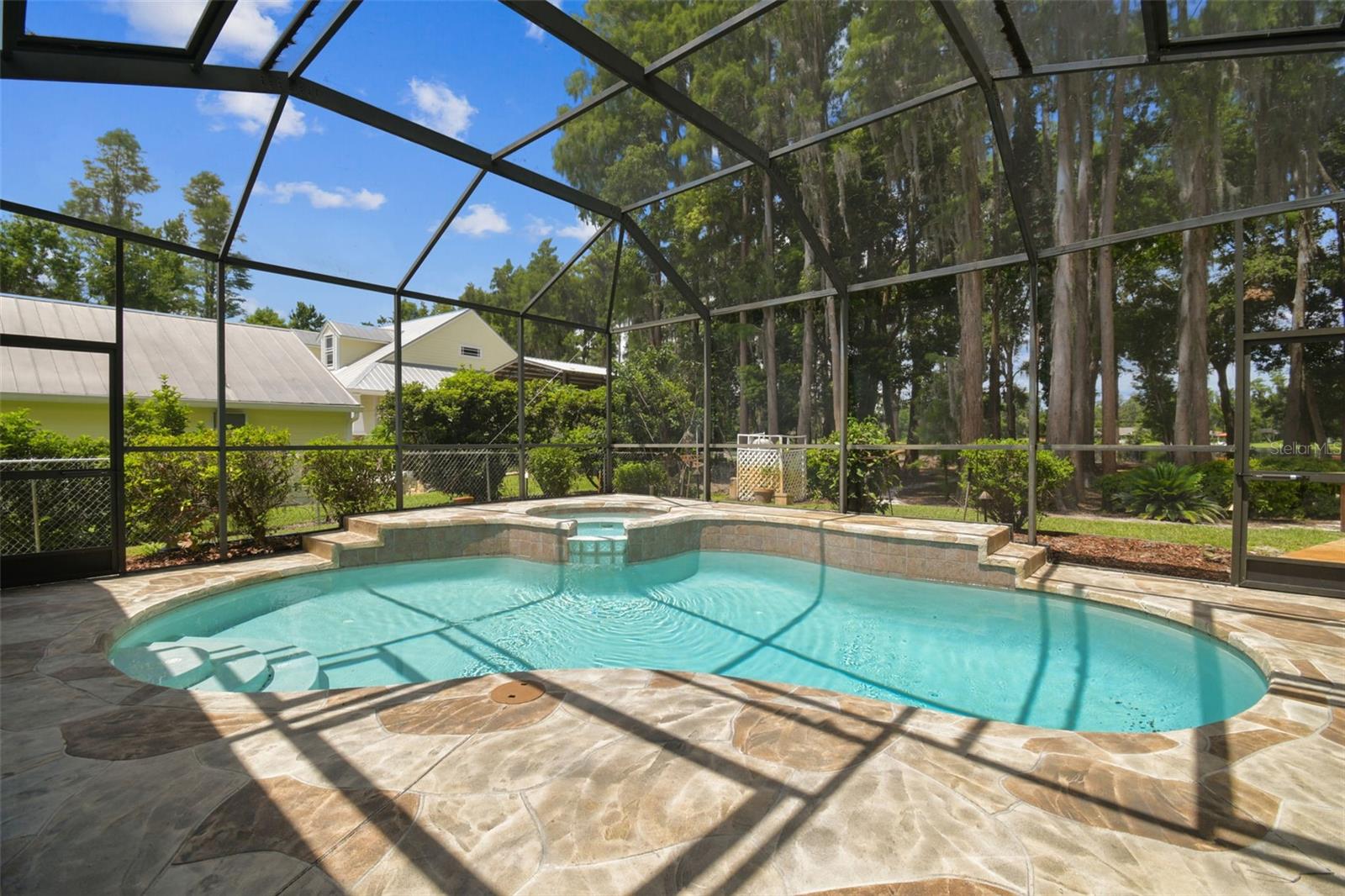 Image 20 of 29 For 17906 Loretta Lane