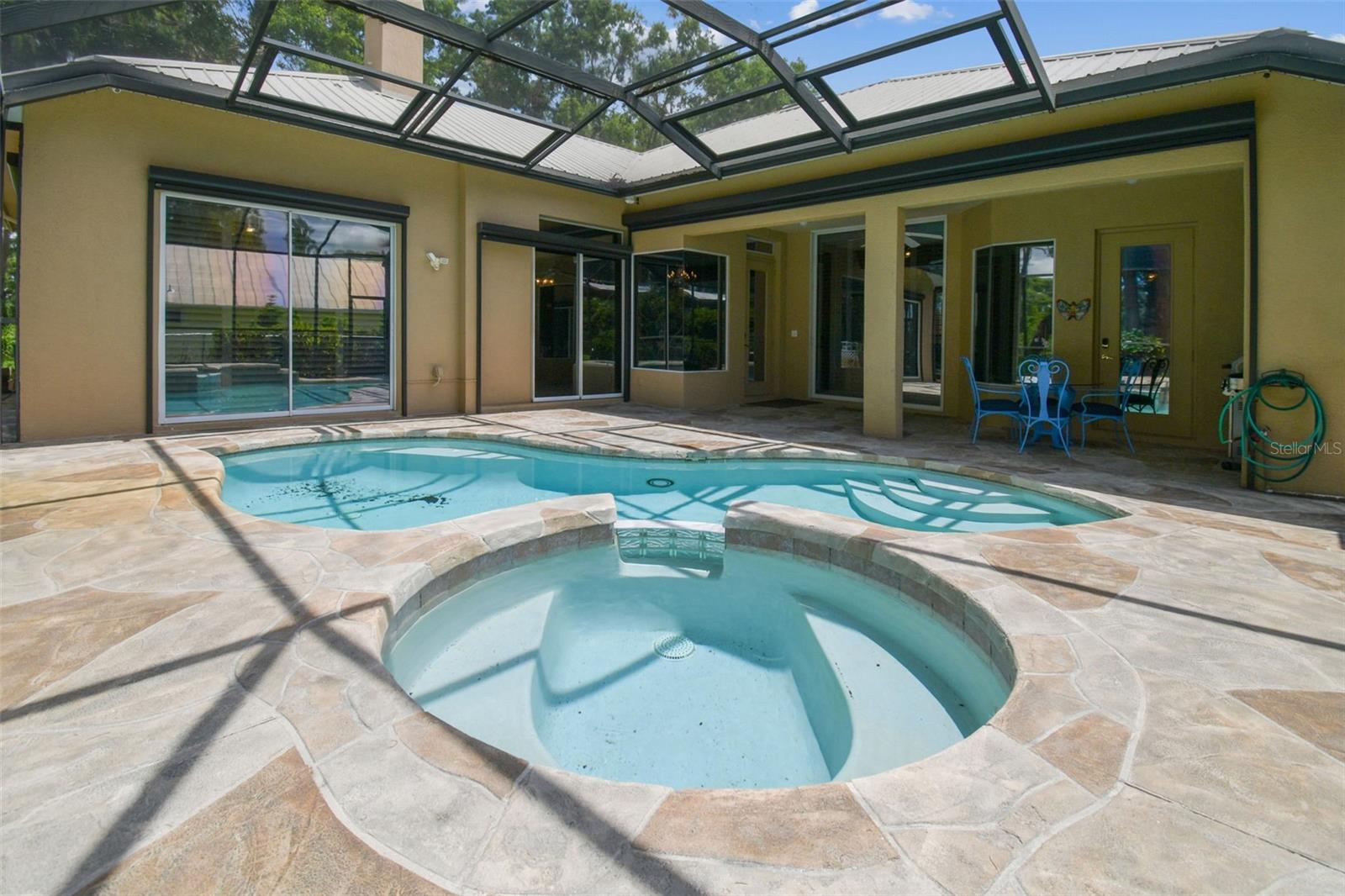 Image 22 of 29 For 17906 Loretta Lane