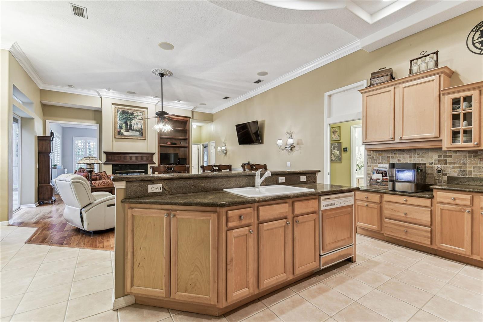 Image 9 of 29 For 17906 Loretta Lane