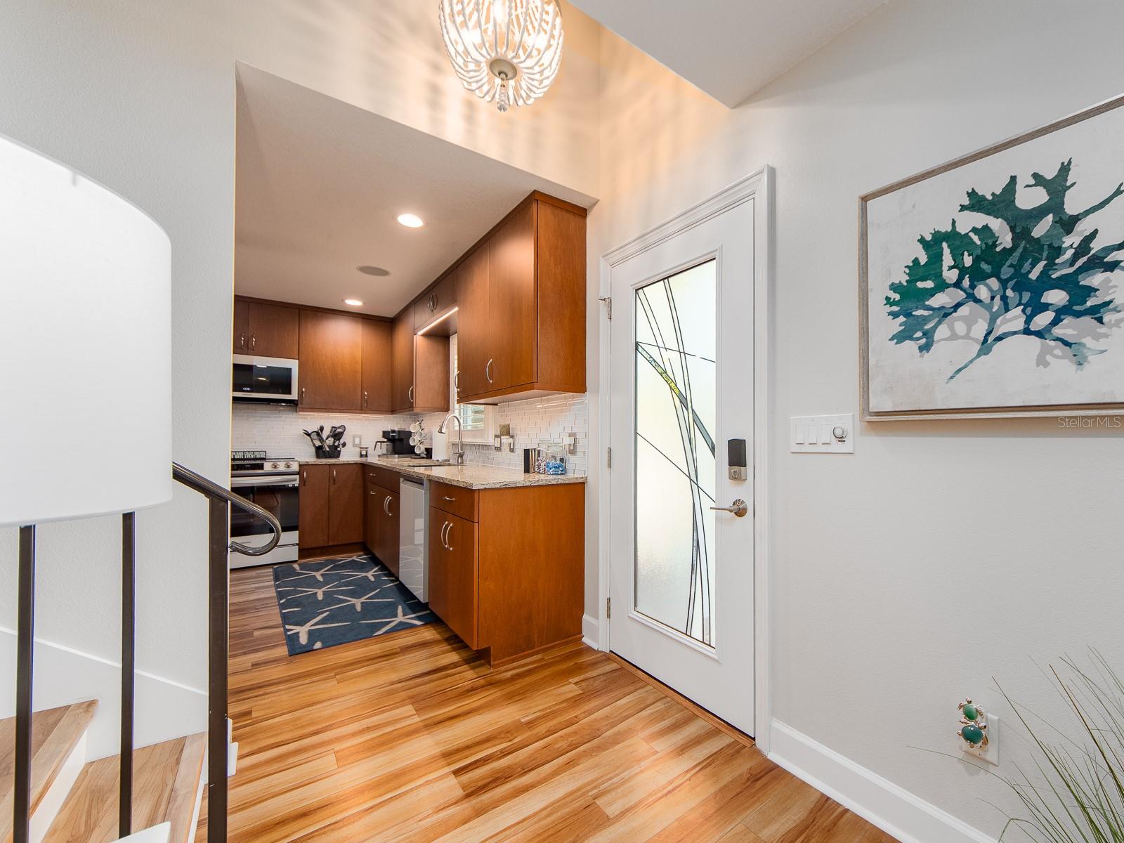 Image 10 of 89 For 557 Florida Avenue