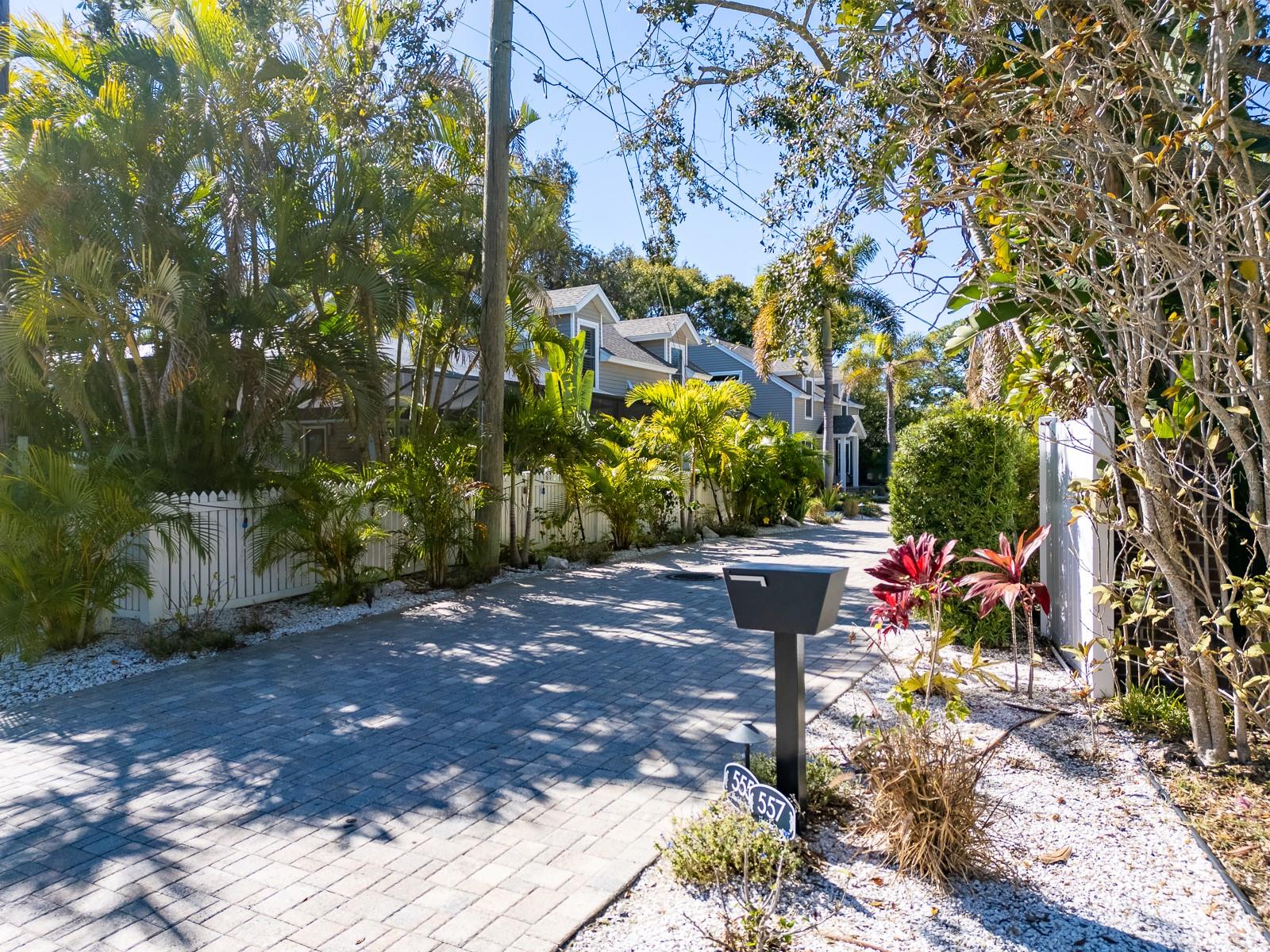 Image 3 of 89 For 557 Florida Avenue