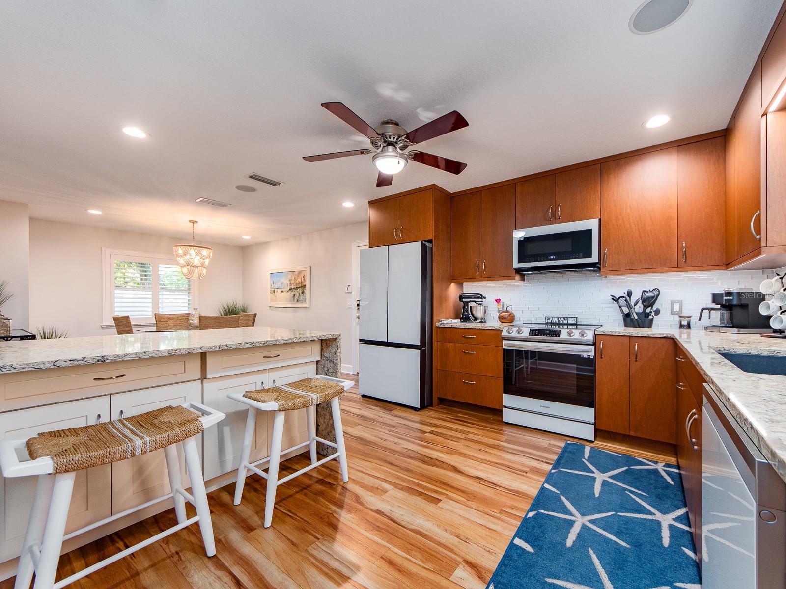 Image 31 of 89 For 557 Florida Avenue