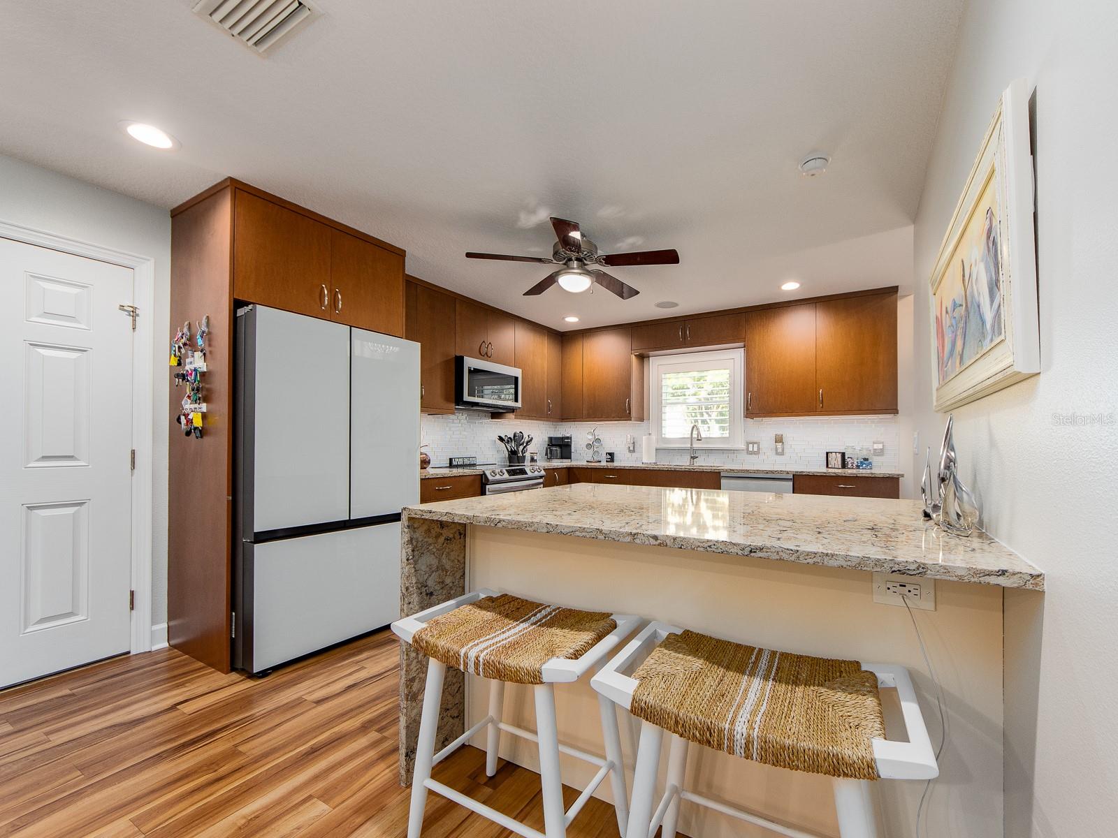 Image 33 of 89 For 557 Florida Avenue