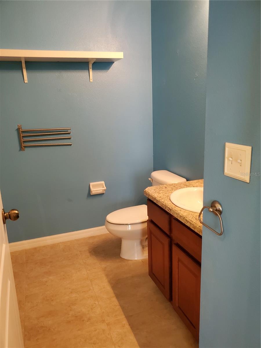 Image 14 of 18 For 7001 Interbay Boulevard 324