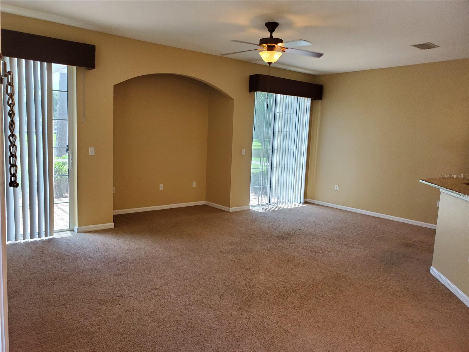 Image 2 of 18 For 7001 Interbay Boulevard 324