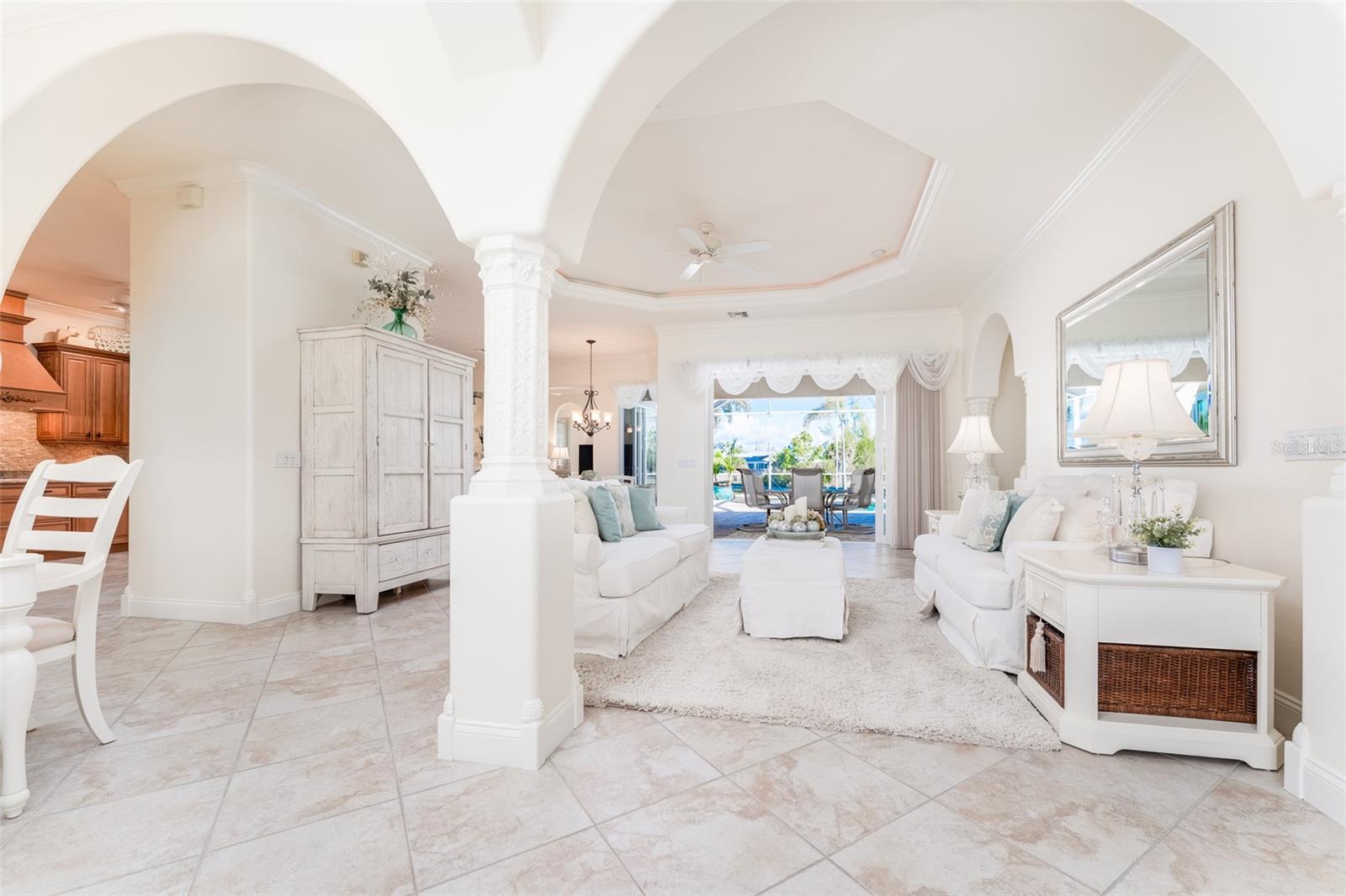 Image 11 of 98 For 10544 Poughkeepsie Circle