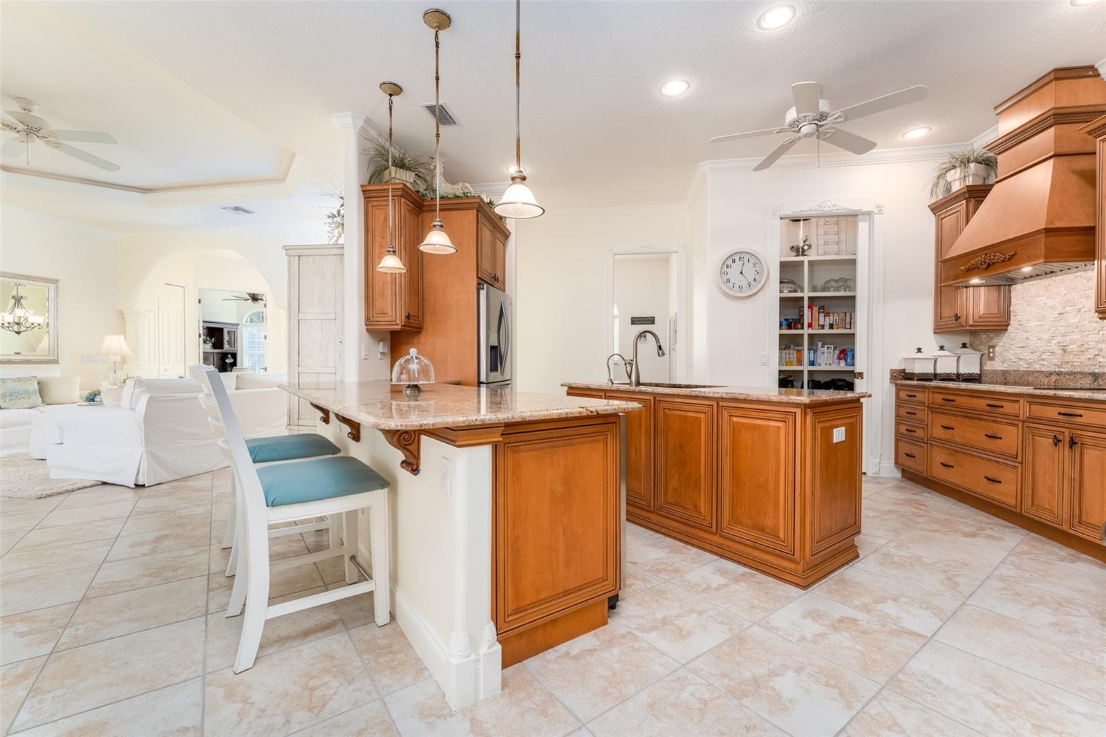 Image 16 of 98 For 10544 Poughkeepsie Circle